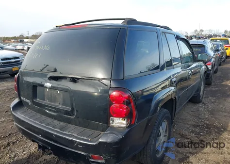 2007 Chevrolet Trailblazer Lt z USA, uszkodzony, nr VIN 1GNDT13S672242017